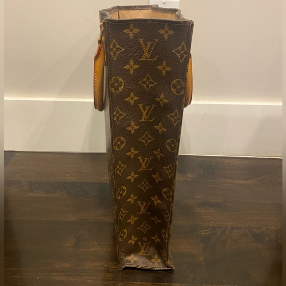 Louis Vuitton Long Tote Bag - Picture 2 of 16